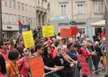 “Mladi i radikalnost – tko donosi društvene promjene?”