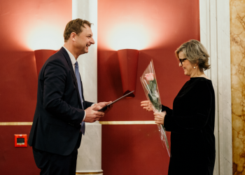 Rektorica prof. dr. sc. Snježana Prijić Samaržija dobitnica je priznanja “Krunoslav Sukić” Centra za mir Osijek