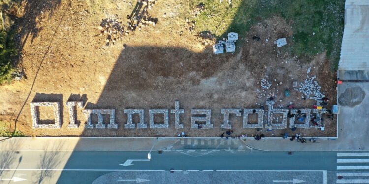 Službeno otvorenje umjetničke instalacije “I’m not a robot” na Kampusu