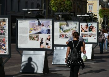 Izložba na riječkom Korzu povodom 50. obljetnice osnutka Sveučilišta