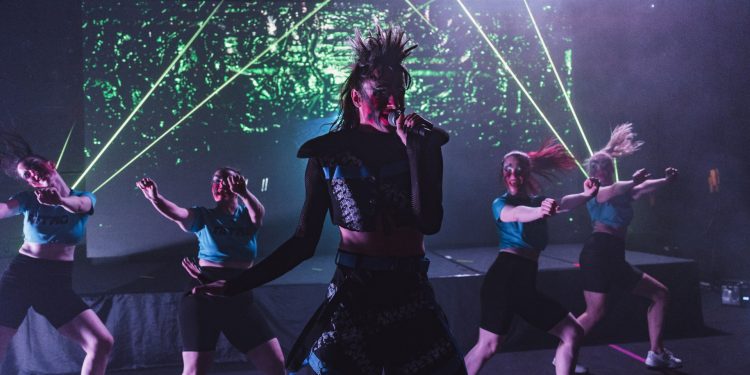 Poziv na otvorenje 7. Festivala queer i feminističke kulture Smoqua