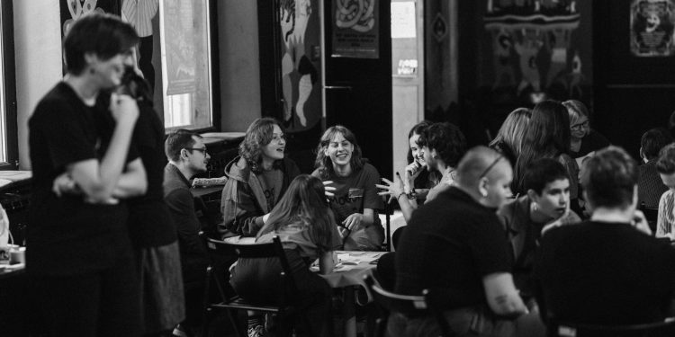 Poziv na otvorenje 7. Festivala queer i feminističke kulture Smoqua