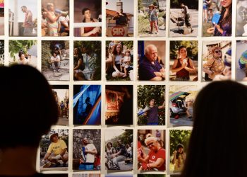 Inkluzija u zajednici: Vodstvo na hrvatskom znakovnom jeziku u Galeriji Kortil