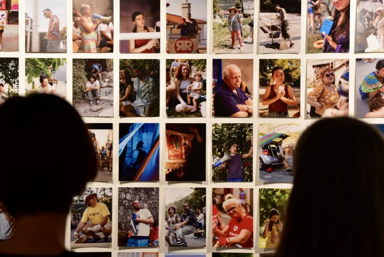 Inkluzija u zajednici: Vodstvo na hrvatskom znakovnom jeziku u Galeriji Kortil