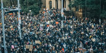 Generalni štrajk u Srbiji: Tko doista stoji uz narod?