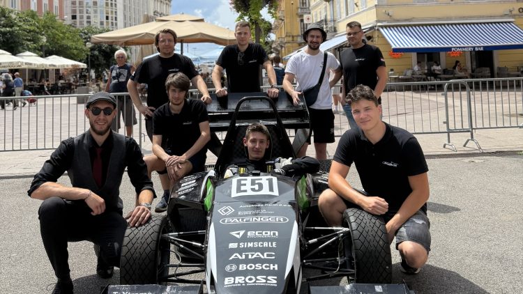 Studenti Tehničkog fakulteta u Rijeci predstavili prvu električnu formulu!